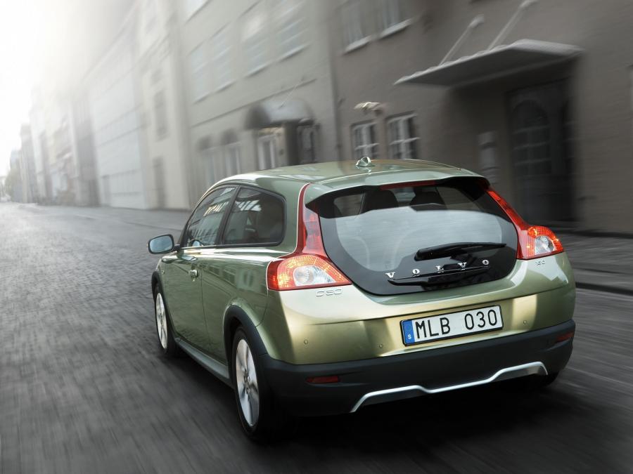  Volvo C30 DRIVe Efficiency 2008 года  (фото 16 из 34)